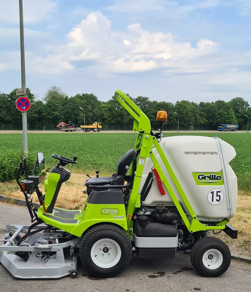 Grillo Frontmäher FD900 Großflächenmäher Hydrostat Aufsitzmäher