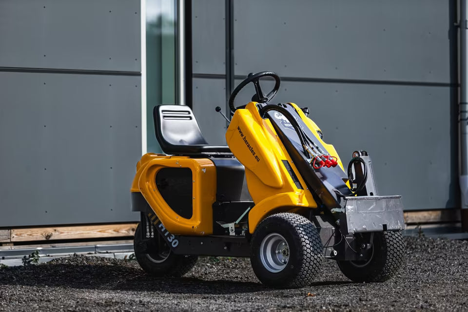 Minilader | Heracles H130 | Radlader kompakt |Hoflader Avant 22PS
