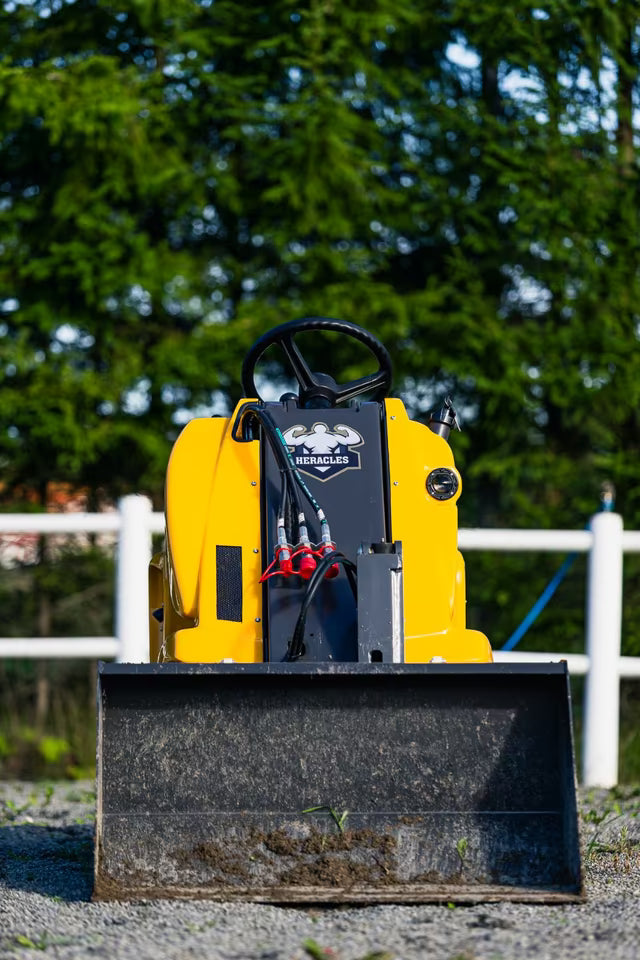 Minilader | Heracles H130 | Radlader kompakt |Hoflader Avant 22PS